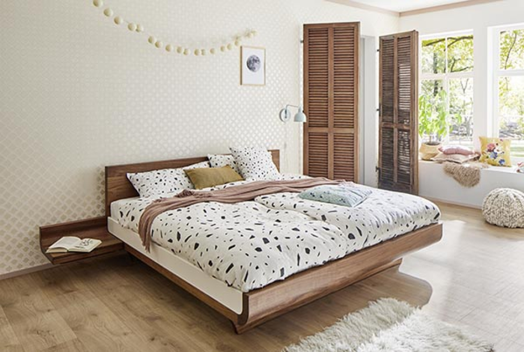 Hüsler Bett Moon Nussbaum